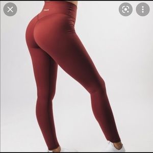 Alphalete alphalux maroon leggings